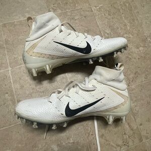 Men’s Nike football cleats
